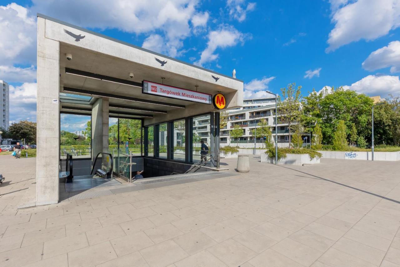 Metro Targowek Spacious Apartment With Parking By Noclegi Renters Varsovie Extérieur photo